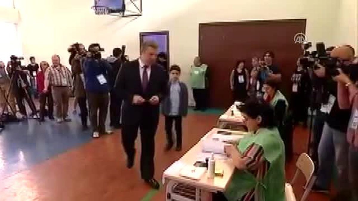 Gürcistan\'da Parlamento Seçimleri