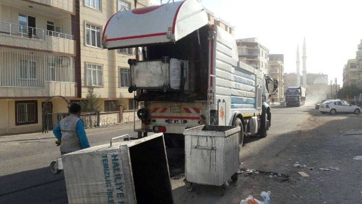 Haliliye Belediyesinden Temizlik Atağı