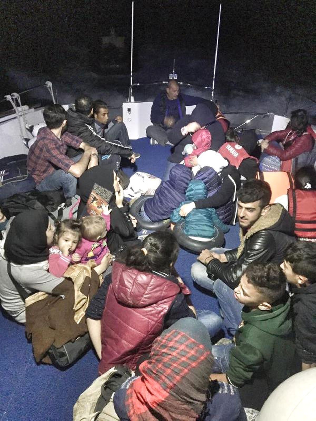 Kaş\'ta Suriyeli 27 Kaçak Yakalandı