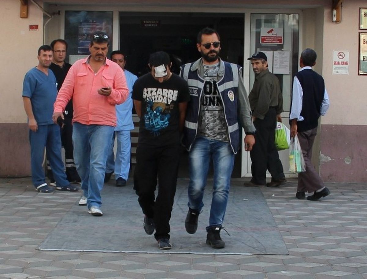 Cinsel Organını Gösterip Kaçan Manisa Sapığı Yakalandı