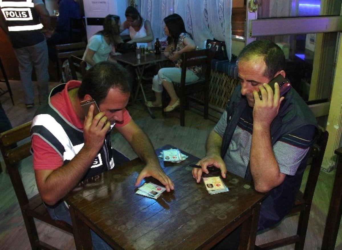Mersin\'de Bin Polisin Katılımıyla "Huzur" Uygulaması