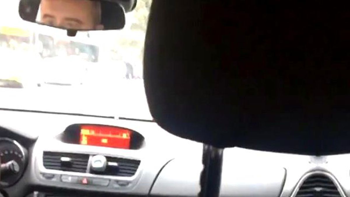 'Nurella' Efkar Dolu Taksi Yolculuğunu Videoya Aldı