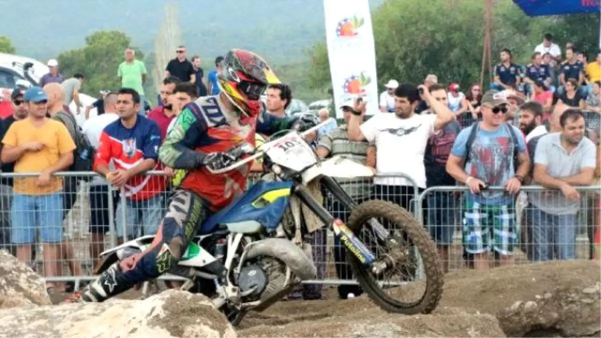 Red Bull Sea To Sky Enduro Yarışları