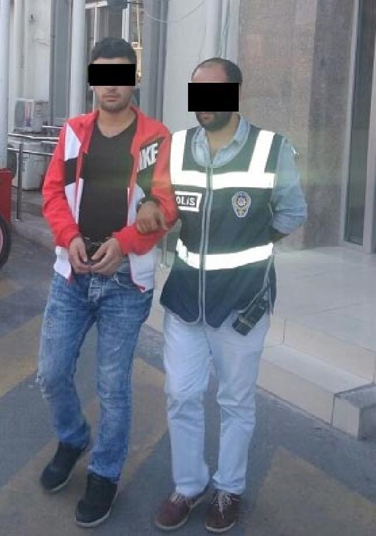 Taksicinin Parasını Gasp Eden Yakalandı