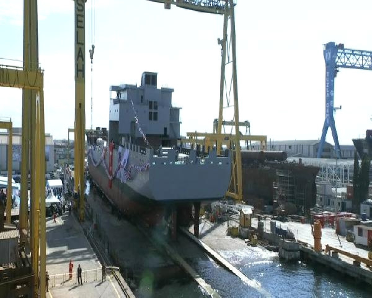 Tcg Yzb. Güngör Durmuş" Gemisi Suyla Buluştu