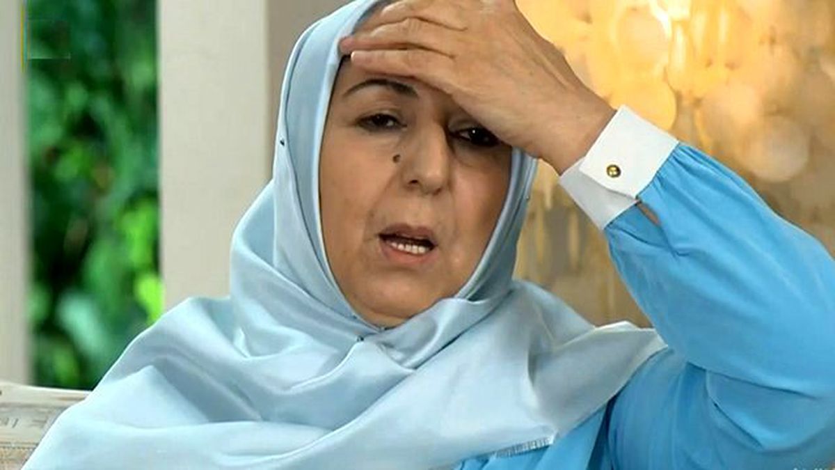Zorlu Kaynana Emine Hanım Gelin Adayını Yerden Yere Vurdu!