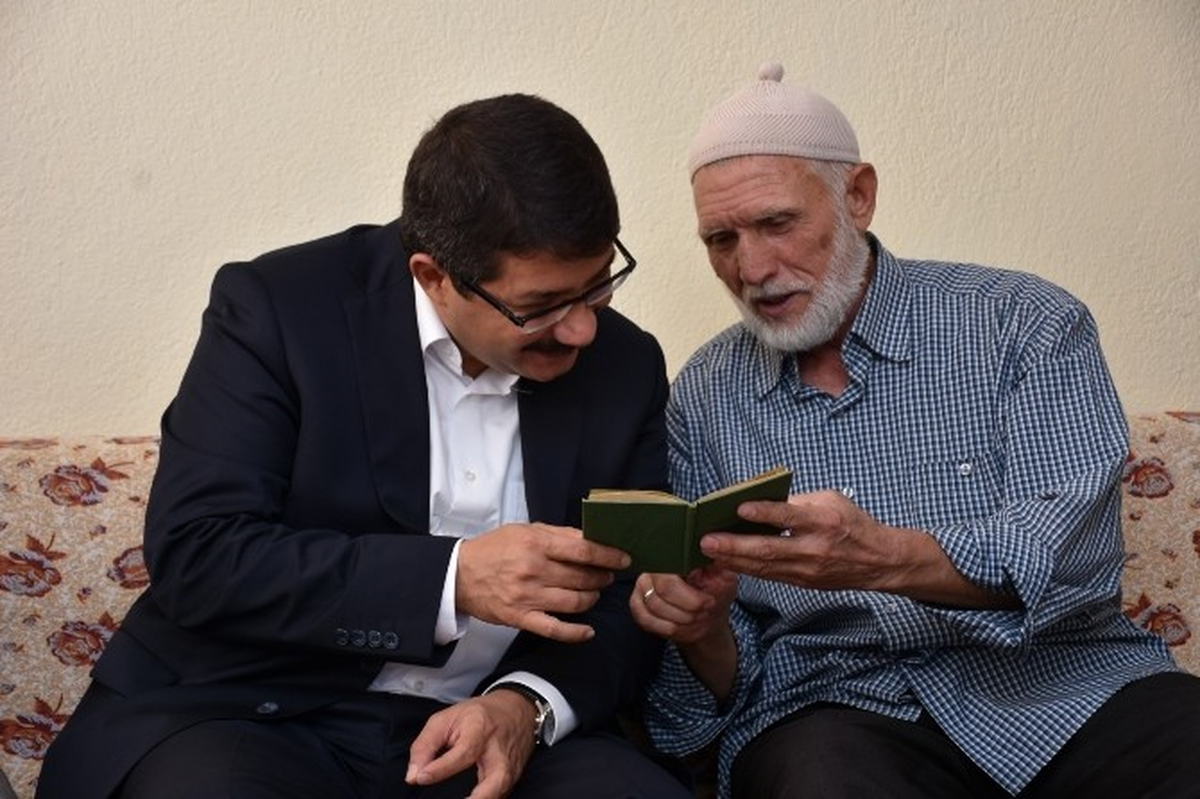 50 Yıllık Evli Çınarlara Başkan Çelik\' Ten Ziyaret