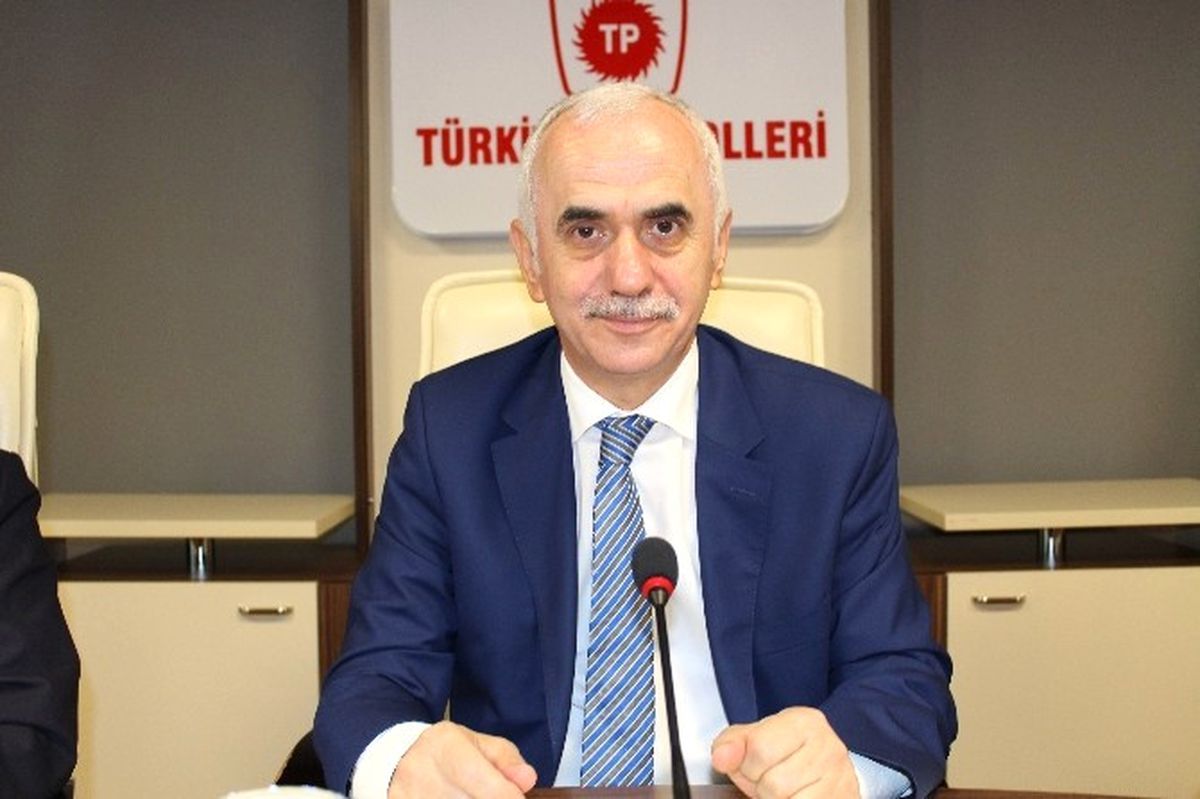 AK Parti Genel Başkan Yardımcısı Erol Kaya: "Hakkari Halkı İlk Defa Asfalt Görüyor"