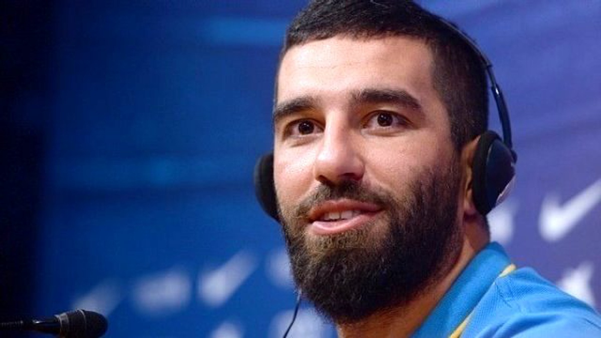 Arda Turan\'dan Trabzonspor\'a Tavsiye