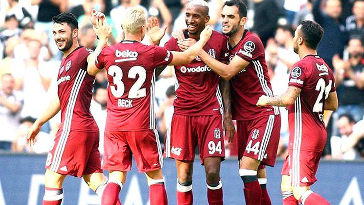 Beşiktaş, Hazırlık Maçında Medipol Başakşehir'i 2-1 Yendi