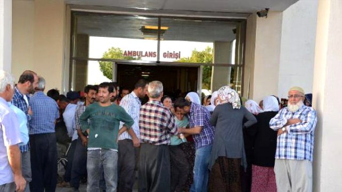 Görüntülü Haber) Besni\'de Traktör Devrildi: 2 Ölü, 1 Yaralı