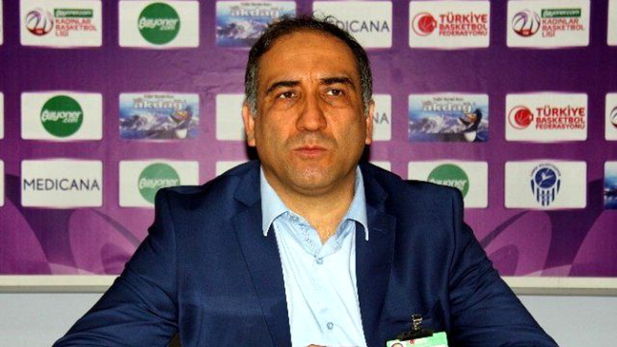Canik Belediyespor Başantrenörü Öztürk Ameliyat Edildi
