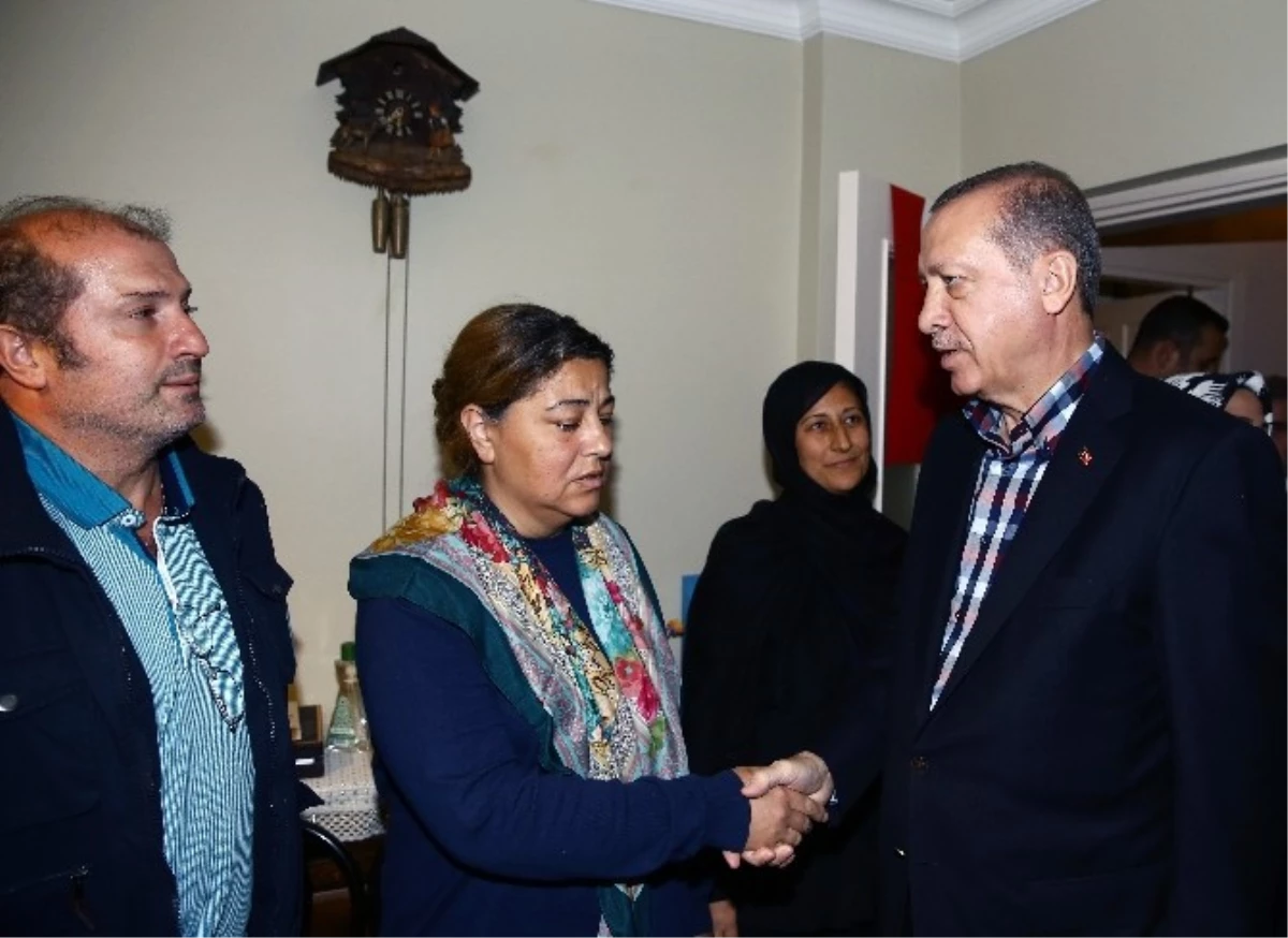Cumhurbaşkanı Erdoğan Şehit Ailelerini ve Gazileri Ziyaret Etti