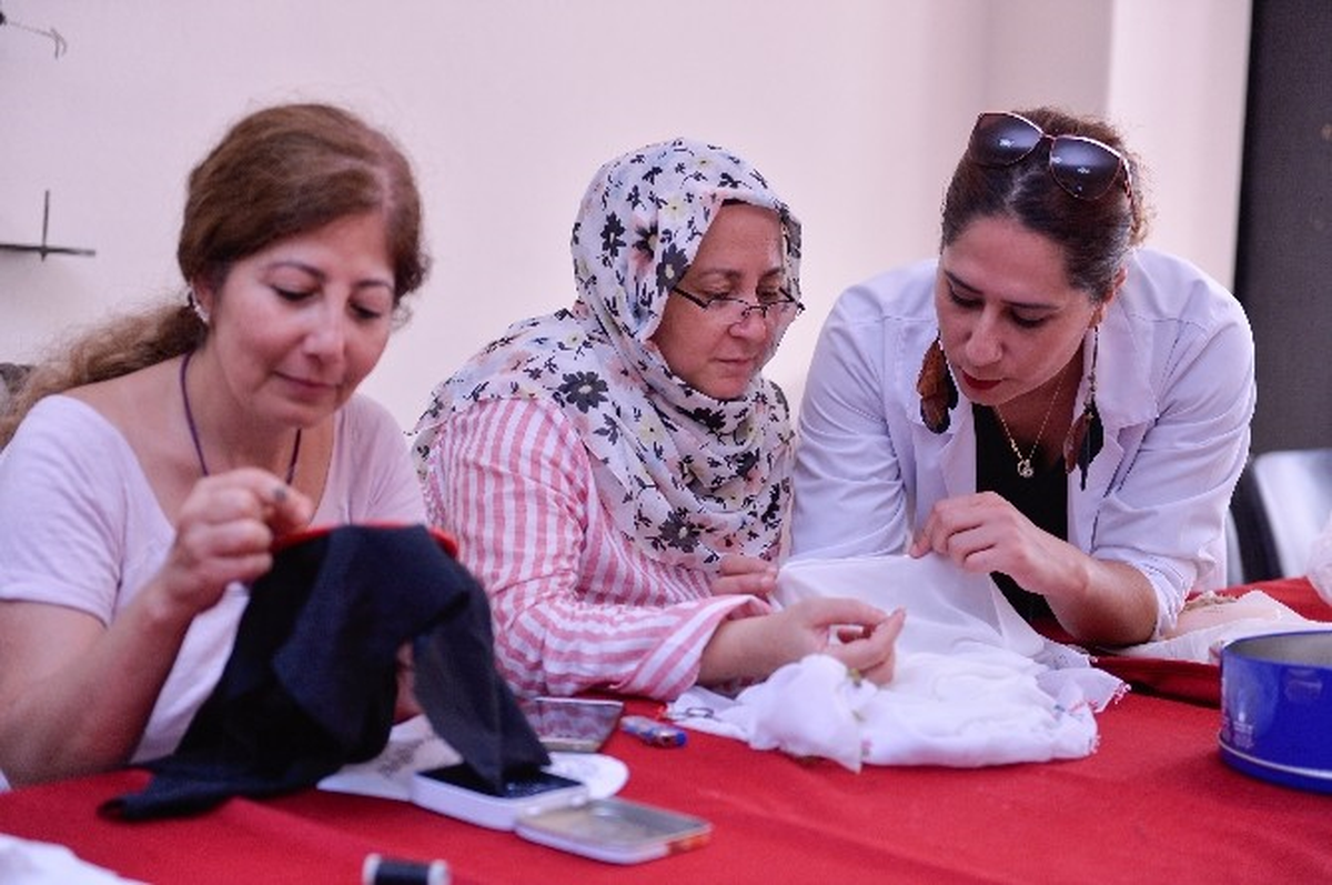 Muratpaşa\'da Sanat ve Meslek Kursları Başladı