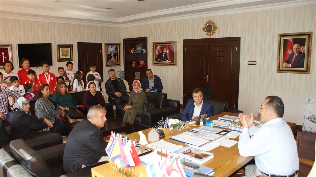 Sporculardan Çubuk Belediye Başkanı Acehan\'a Ziyaret