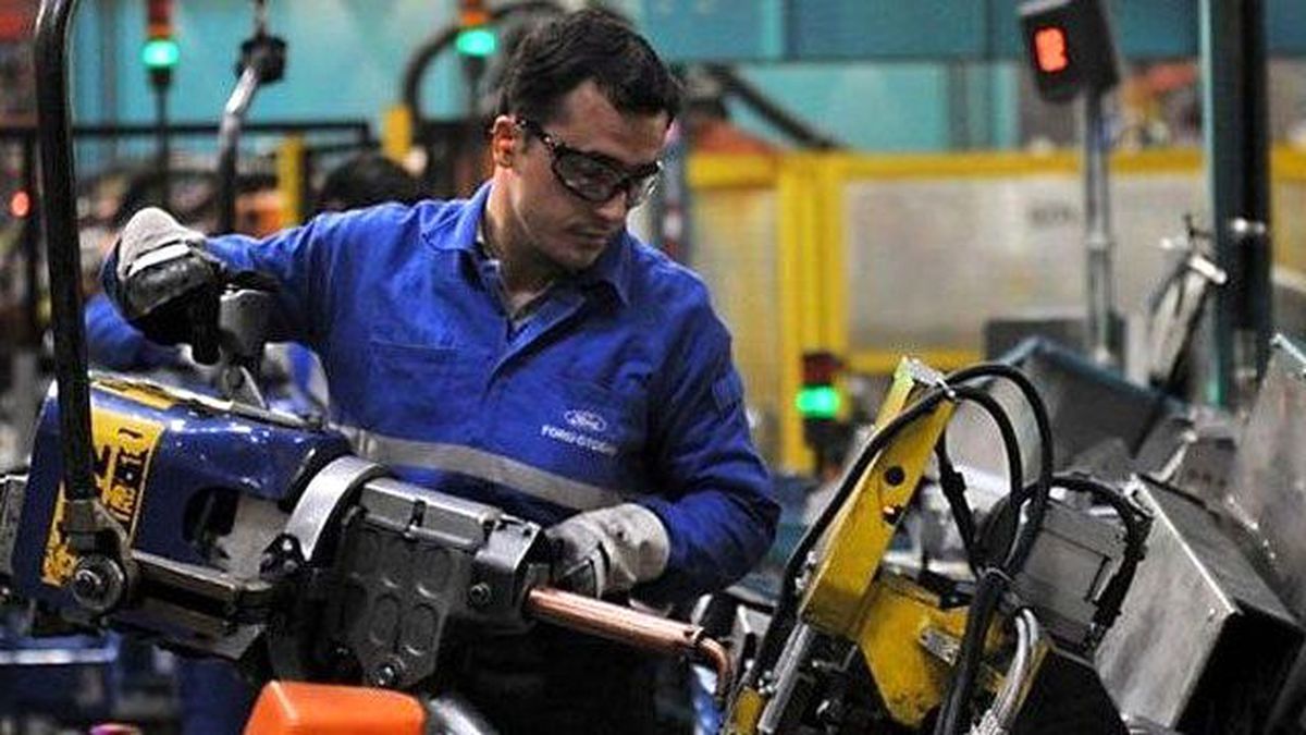 Sanayi Üretimi Ağustos'ta Beklentinin Çok Üstünde Arttı