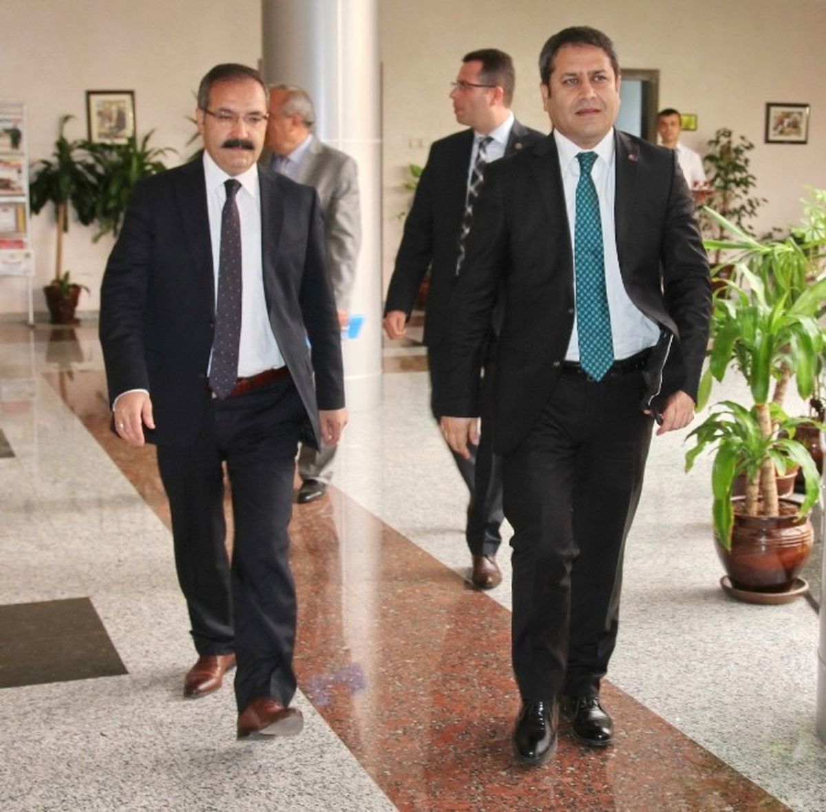 AB Bakan Yardımcısı Şahin: "Gür\'ün Arkasındayız"