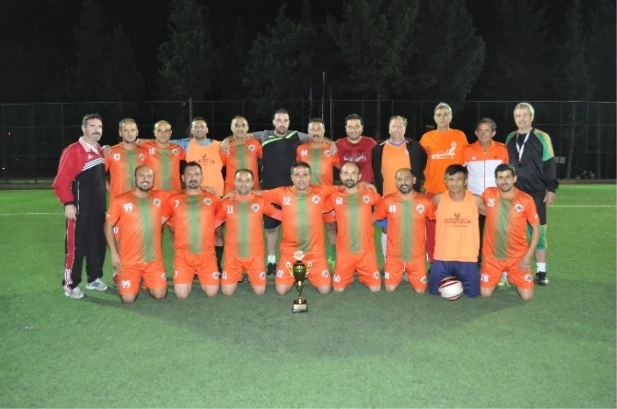 Adana Güneşi Veteranlar Türkiye Şampiyonu Oldu