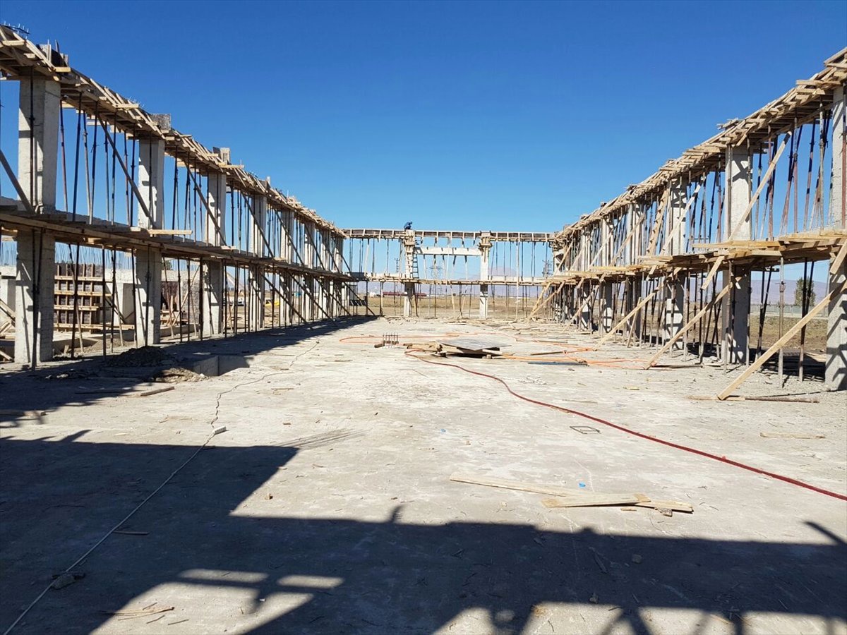 Ağrı\'da Parke Taşı Üretim Tesisi Kuruluyor