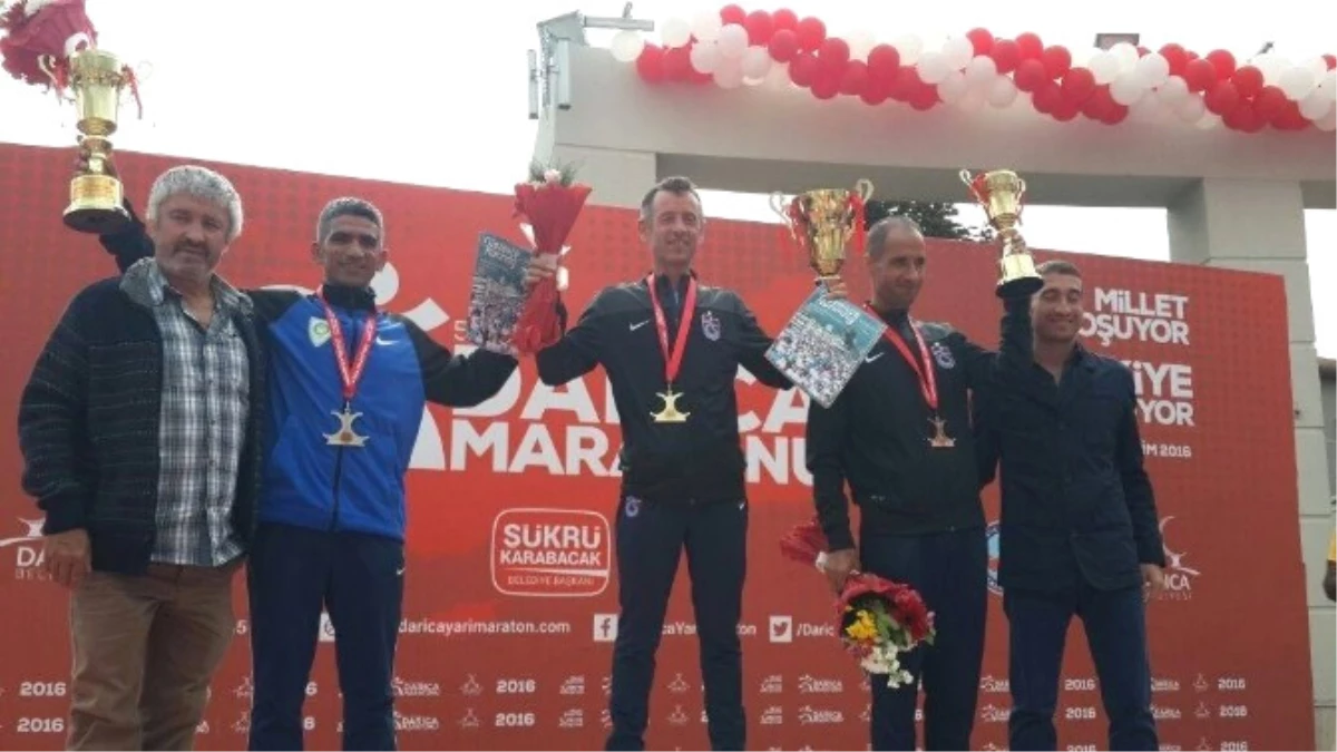 Ahmet Bayram, Darıca Maratonunda Yaş Kategorisinde İkinci Oldu