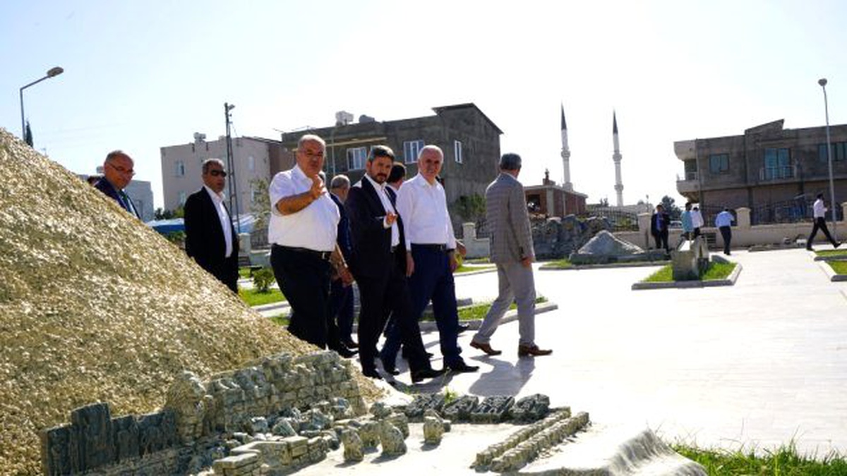 AK Parti Genel Başkan Yardımcısı Kaya, Belediyenin Çalışmalarını İnceledi