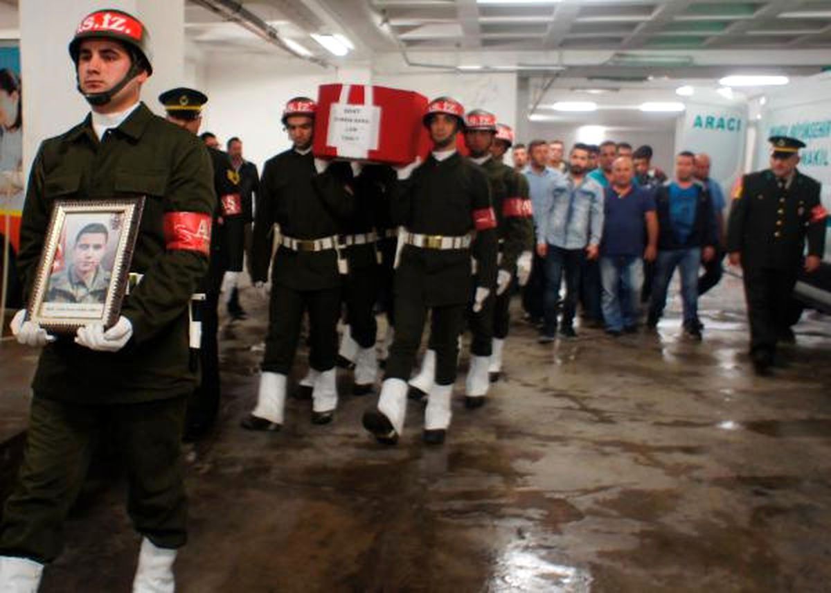 Alaşehir Şehidini Karşıladı