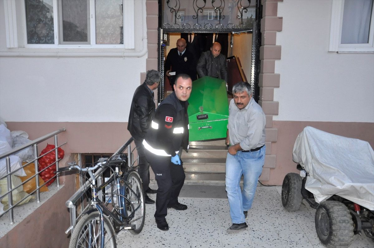 Amasya\'da Ev Yangını: 1 Ölü