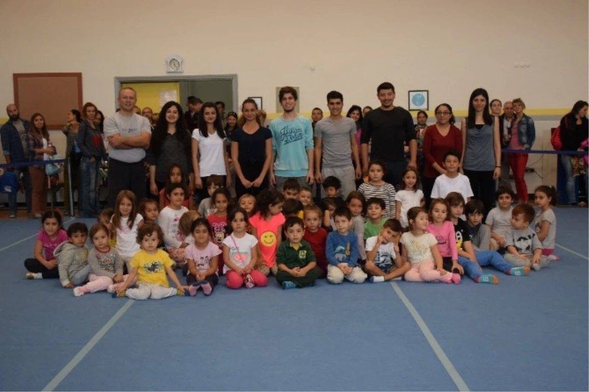 Anadolu Üniversitesi\'nde "Cimnastik Eğitim Kursu" Açıldı