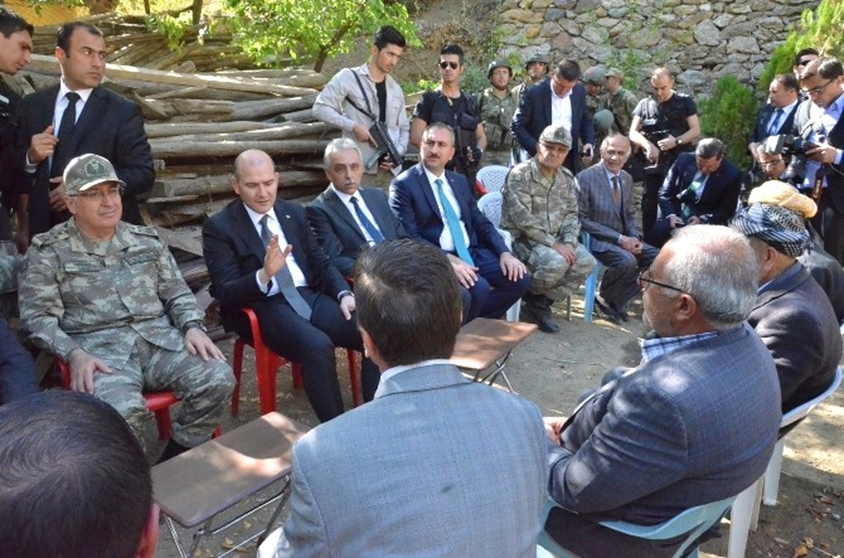 Bakan Soylu\'dan Taziye Ziyareti
