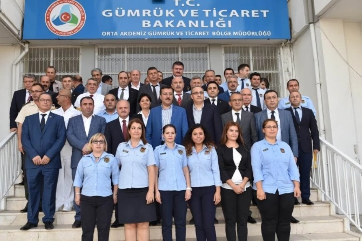 Bakan Tüfenkci: "Serbest Bölge ve Limanla İlgili Sorunların Büyük Kısmını Çözdük"