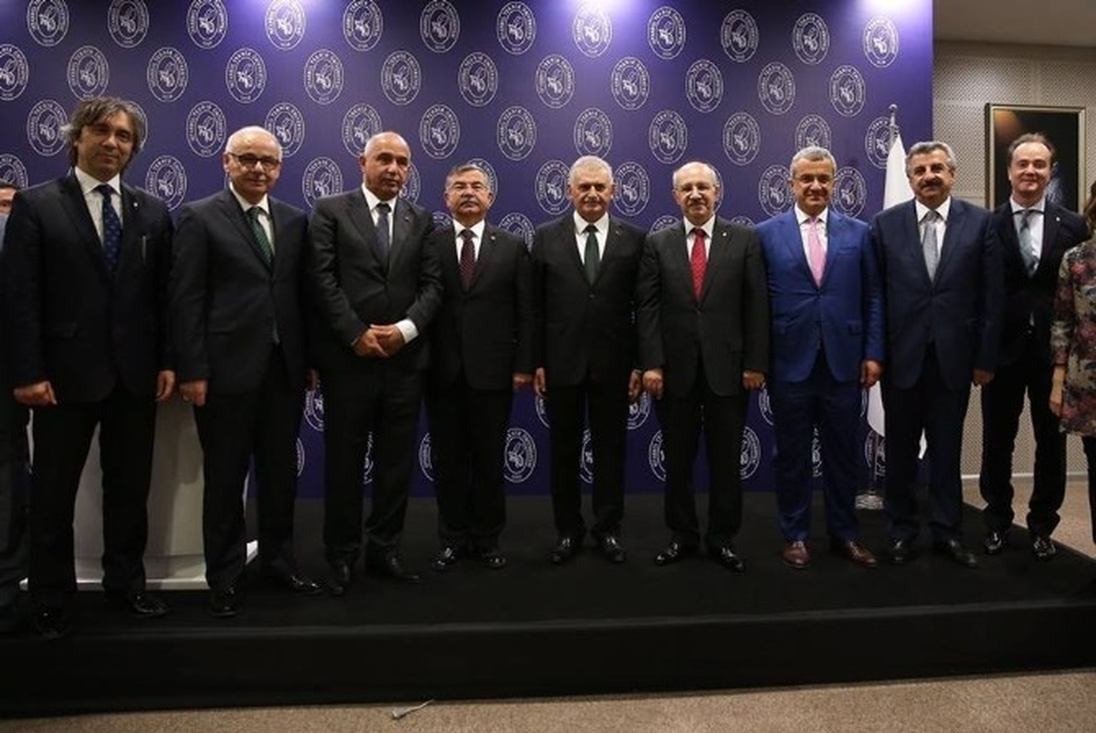 Başbakan, Ilıcalı\'yla İTÜ\'yü Ziyaret Etti
