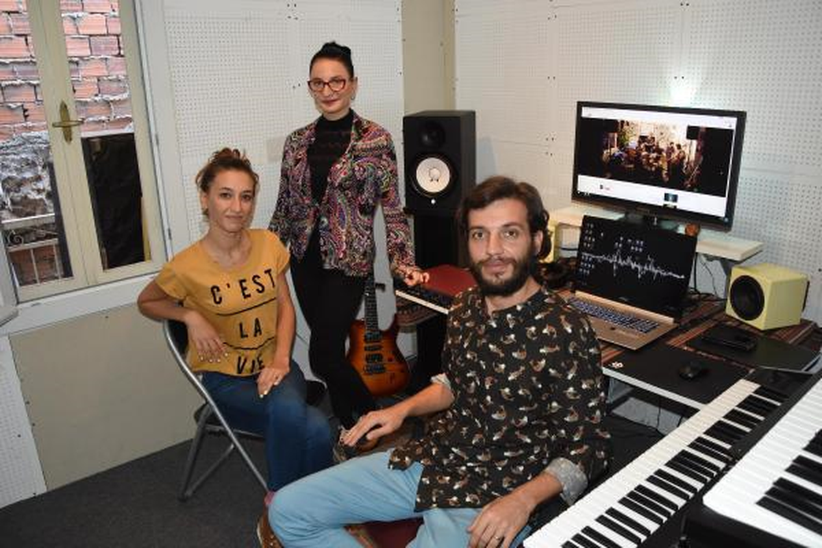 Bir Grup Gençten Yeni Dünya Müziği