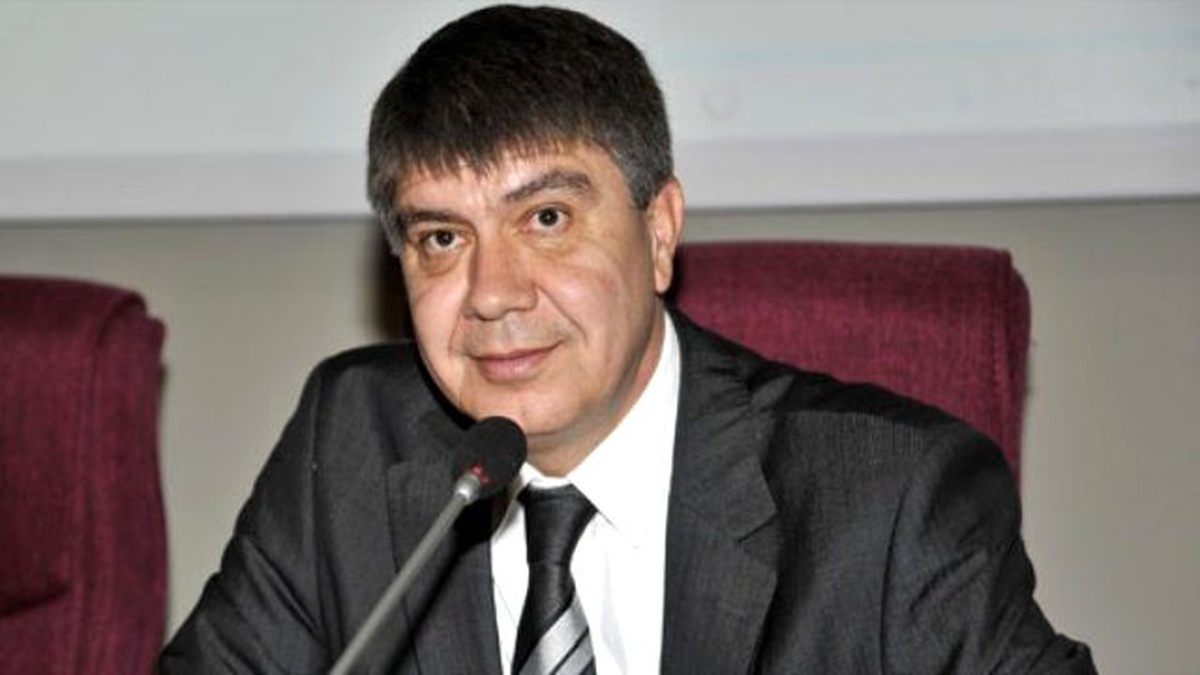 Büyükşehir Belediye Meclisi\'nde 12 Metrelik \'Otobüs\' Açıklaması