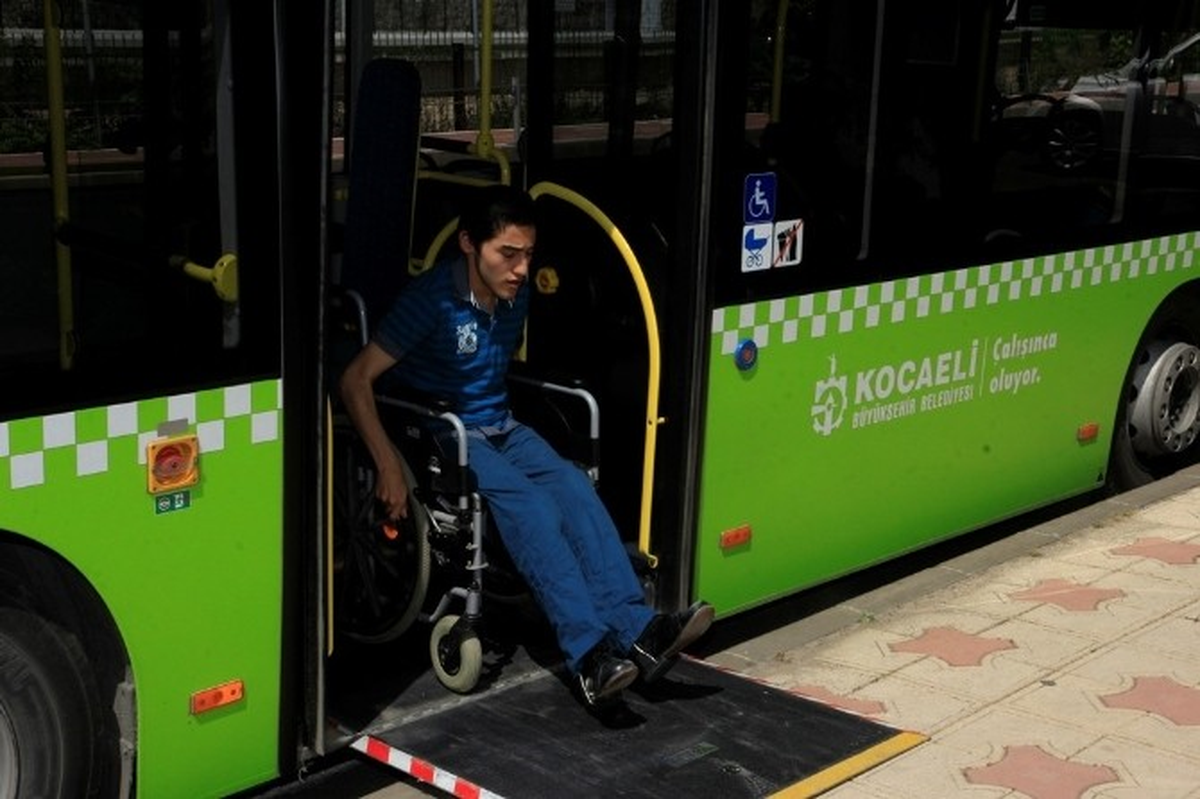 Büyükşehir\'den Sürücülere Engelli Yolcu Eğitimi