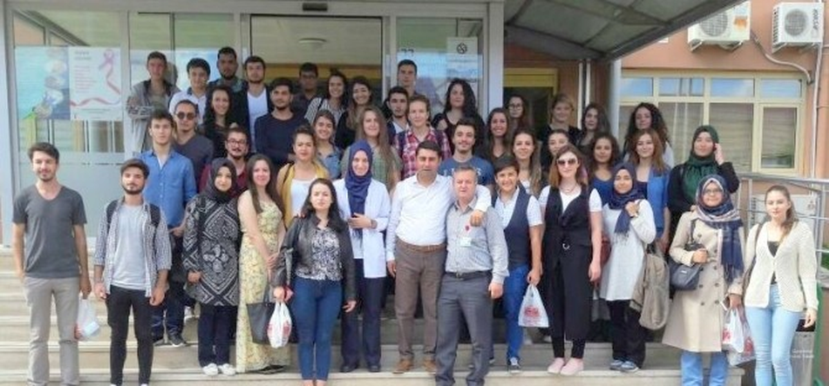 Çomü Öğrencileri Hastaları Ziyaret Etti
