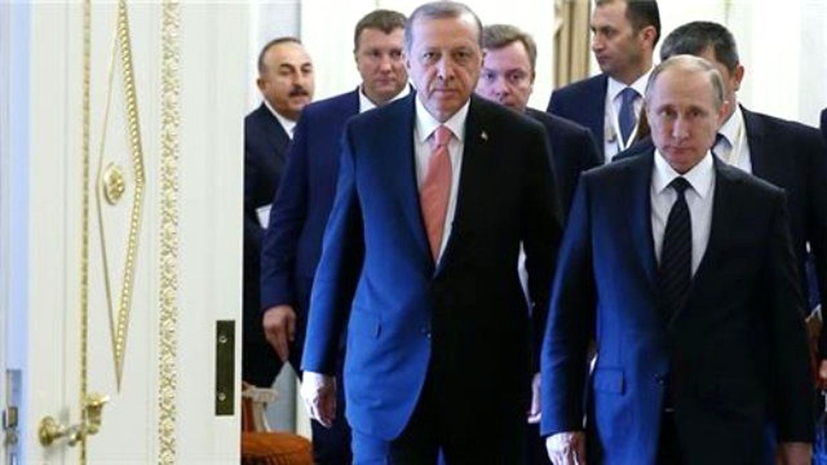 Cumhurbaşkanı Erdoğan ve Rusya Devlet Başkanı Putin, Salona Birlikte Geldi