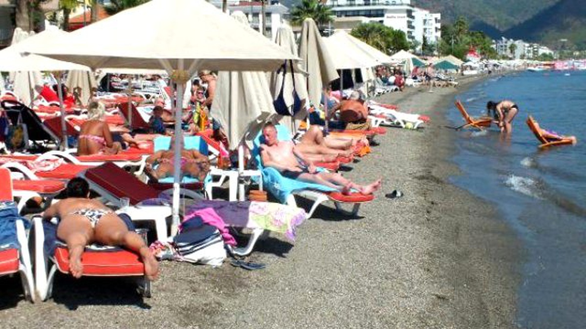 Görüntülü Haber) Ekim Güneşinde Buzlu Suyla Serinlik