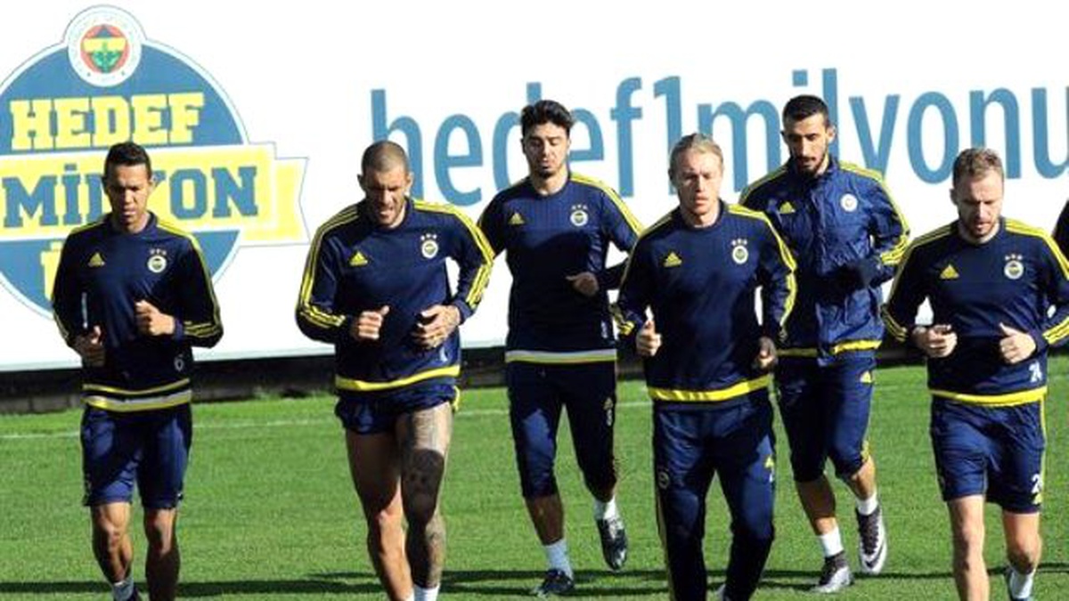 Fenerbahçe\'de Aytemiz Alanyaspor Maçı Hazırlıkları