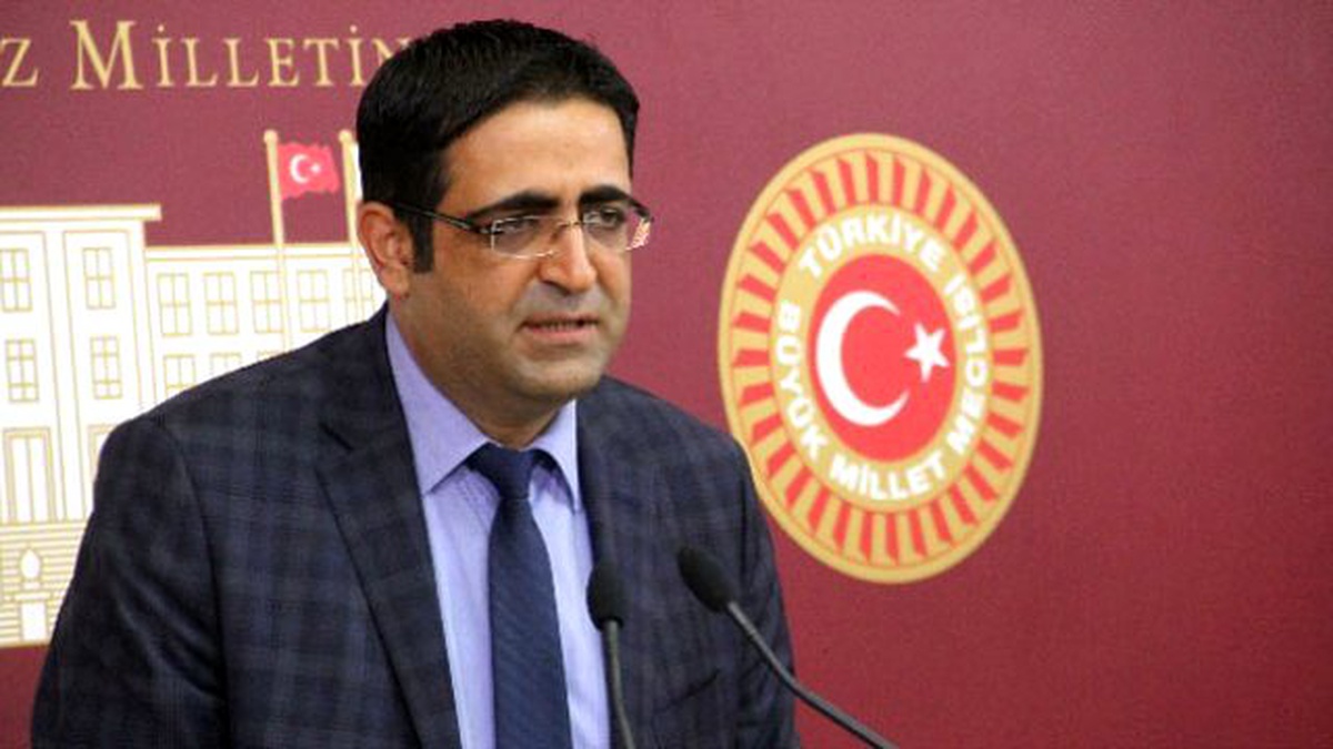 Görüntülü Haber) Hdp\'li Baluken: Adalet Saraylarını ve Üniversiteleri Sarayın Kampüsüne Taşıyalım,...