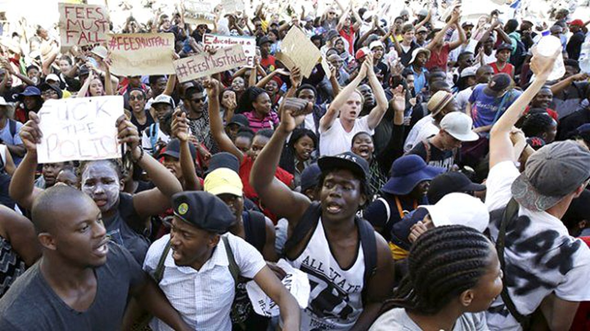 Güney Afrika\'da, Üniversite Öğrencilerine Sert Müdahale