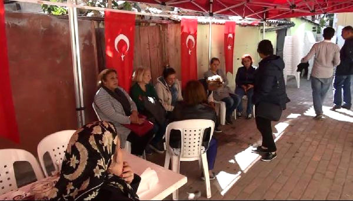 Hakkari Şehidinin İstanbul\'daki Baba Evine Ateş Düştü