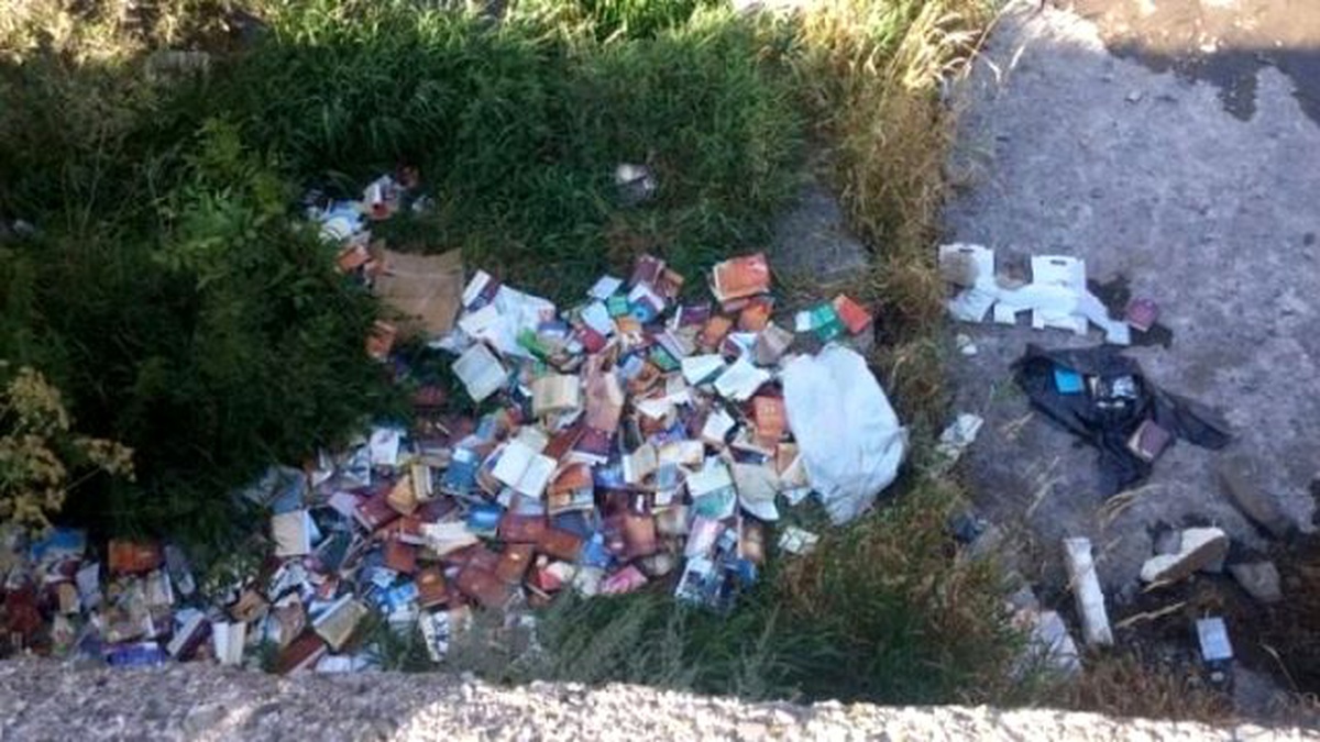 Kars Çayı Kenarında Çok Sayıda Yasaklı Kitap Ele Geçirildi