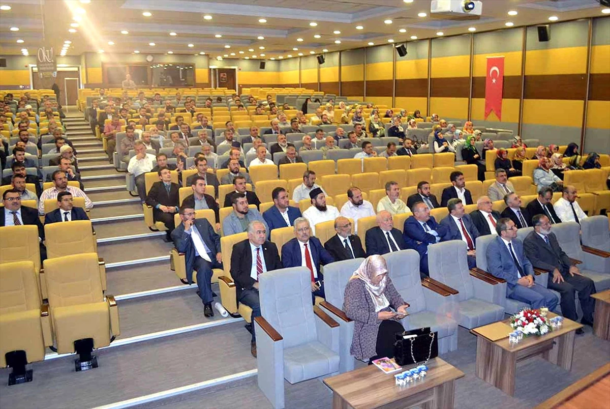 Kırıkkale\'de Din Görevlilerine Konferans Verildi