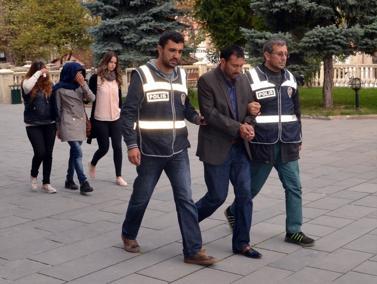 Kütahya\'da Hırsızlar Suçüstü Yakalandı