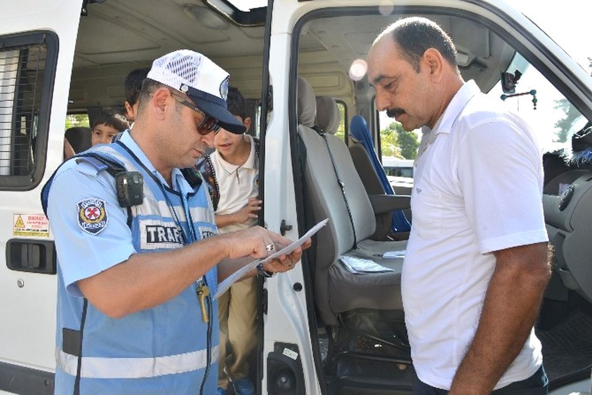 Mersin\'de Servis Araçları Denetleniyor