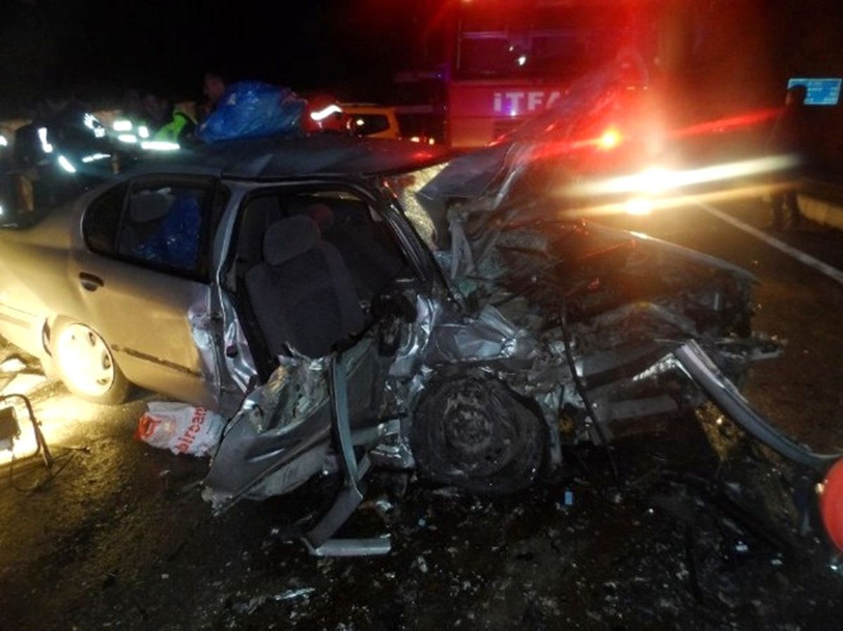 Sakarya\'da Trafik Kazası: 4 Yaralı