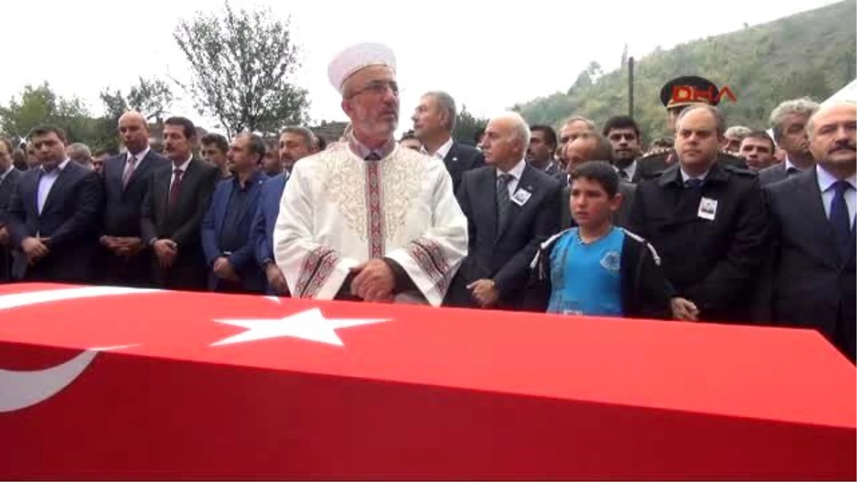 Samsun Şehit Uzman Çavuş Bayram Aksu, Memleketi Samsun\'da Gözyaşlarıyla Karşılandı