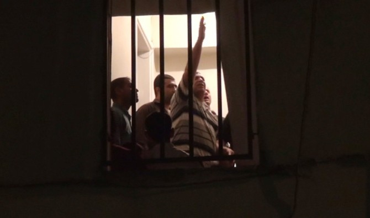 Şehit Dayısı, HDP'ye Oy Verenlere Bela Okudu; Komşularla Kavga Çıktı