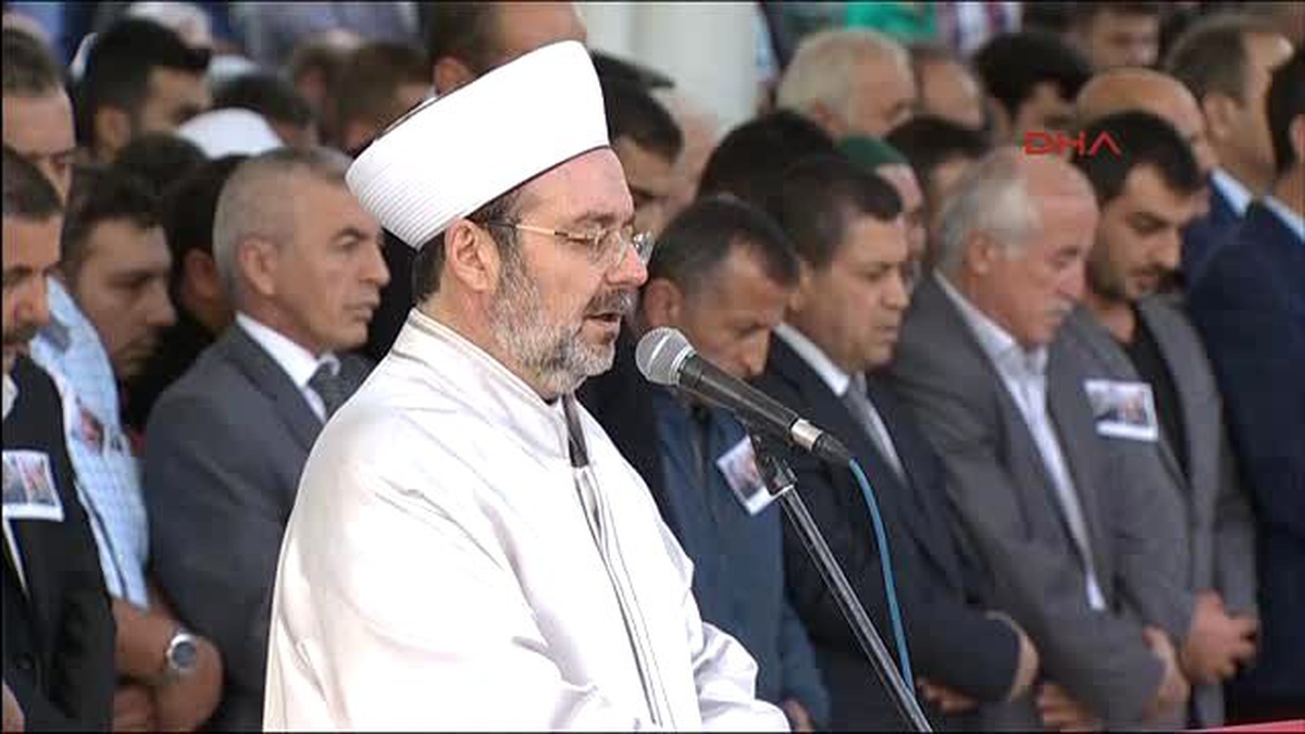 Şemdinli Şehitlerinden İkisi Fatih Camii\'nden Son Yolculuğuna Uğurlanıyor - 2