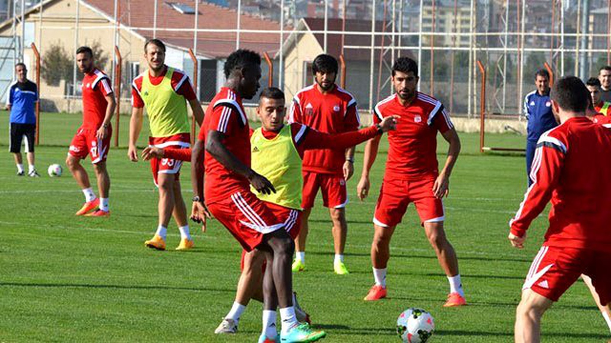 Sivasspor\'da Balıkesirspor Maçı Hazırlıkları